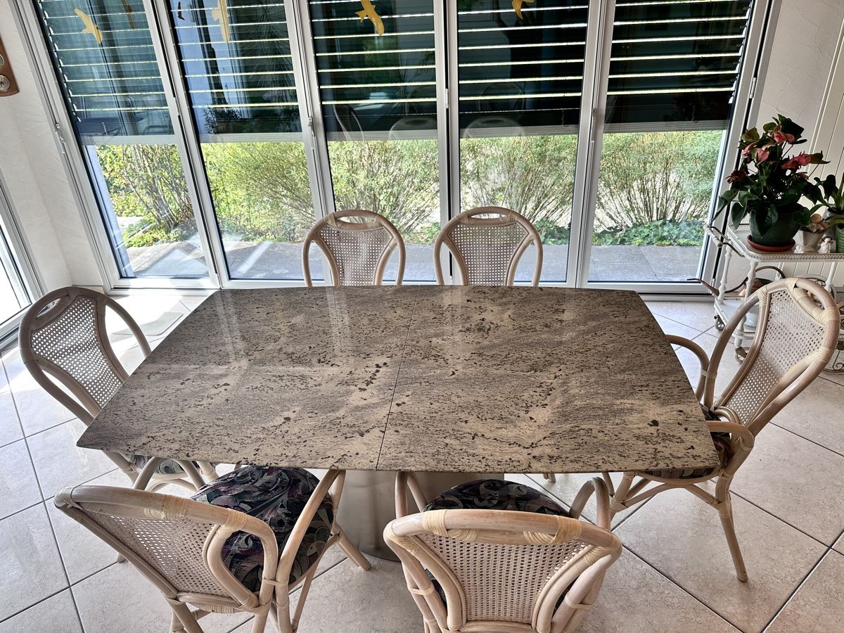 Tischset: Steintisch + 8 Stühle – Neu (gemäss Beschreibung) aus Rünenberg von nin_7qct