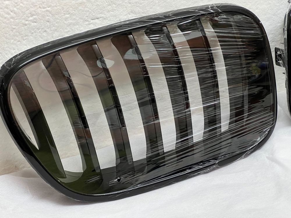 Grill Voor BMW E60 E61 5-serie 2003-2009 Auto Voorbumper Grille Nier Race Grill Roosters Glanzend Zwart Auto Dubbele Slat Auto Grille