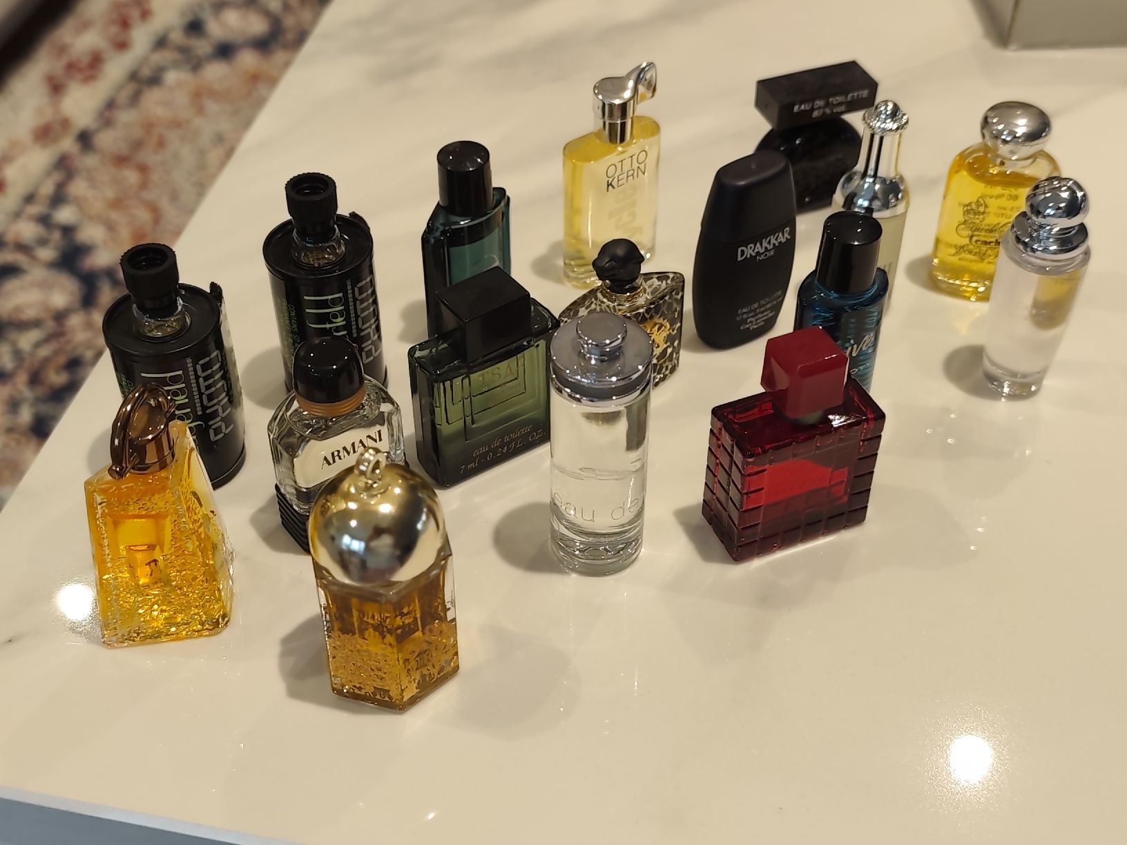 Givenchy Profumi & Eau de Toilette: Parfume collection miniature vintage – Nuovo (secondo la descrizione) da Männedorf venduto da Ursik_OnlineShop 2