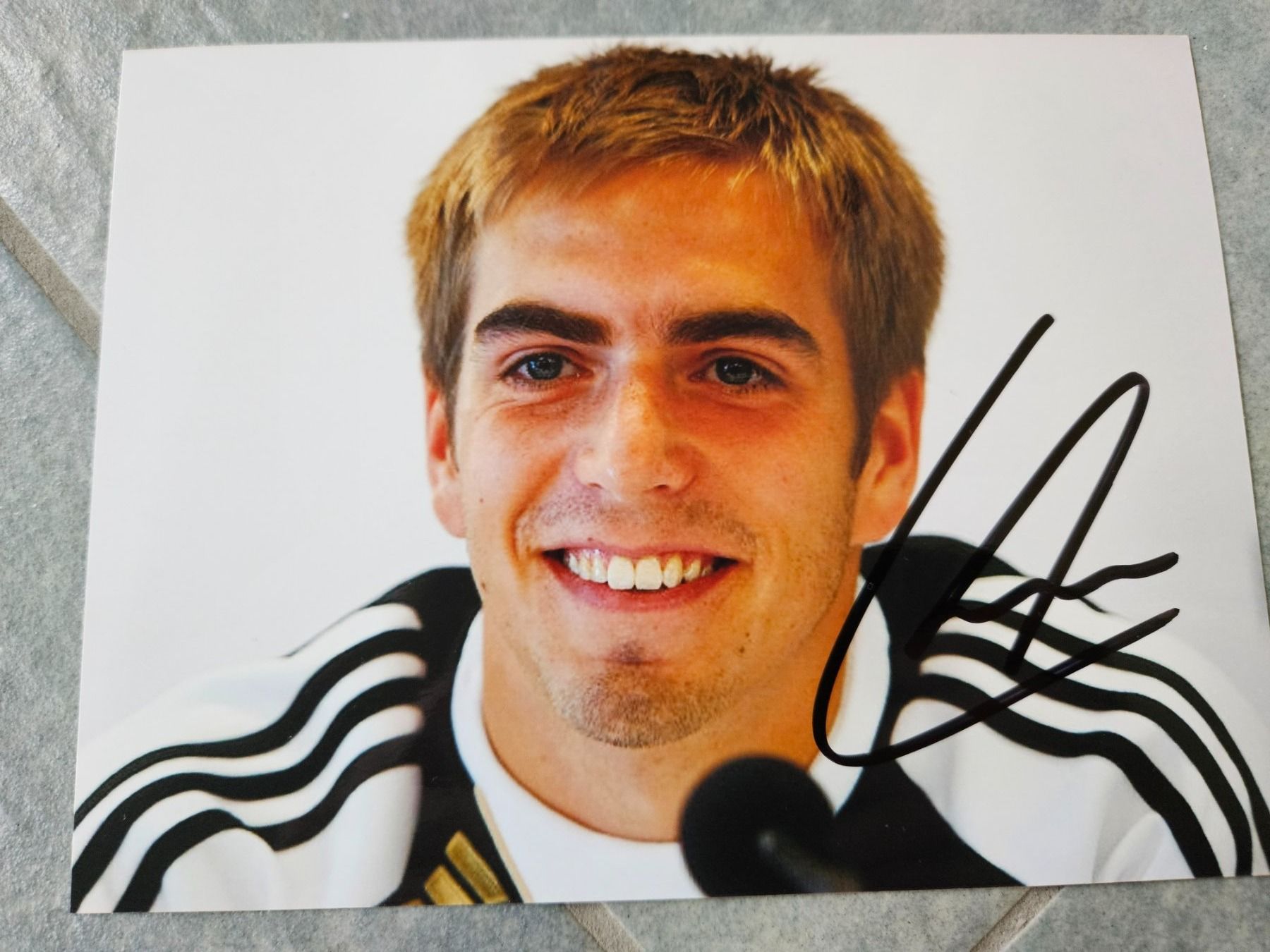 Autogramme: Handsigniertes Phlipp Lahm Photo – Neu (gemäss Beschreibung) aus Azmoos von agt_gjj8
