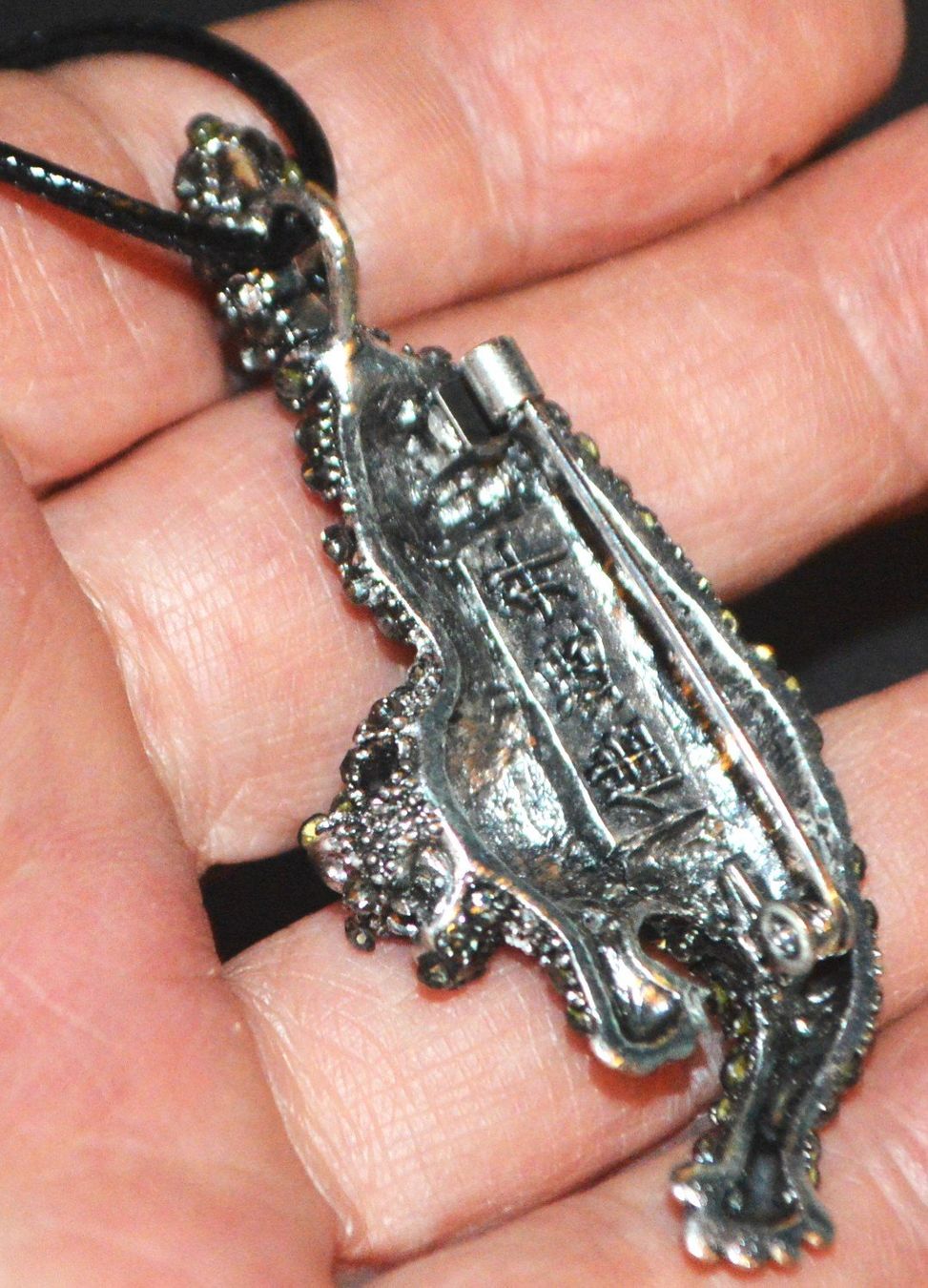 Spille & Fermagli: Brosche oder Halskette K-1424A – Tiger - Emaille & Strass Sc – Nuovo e nell'imballaggio originale da Goldiwil (Thun) venduto da han_v5b7 5