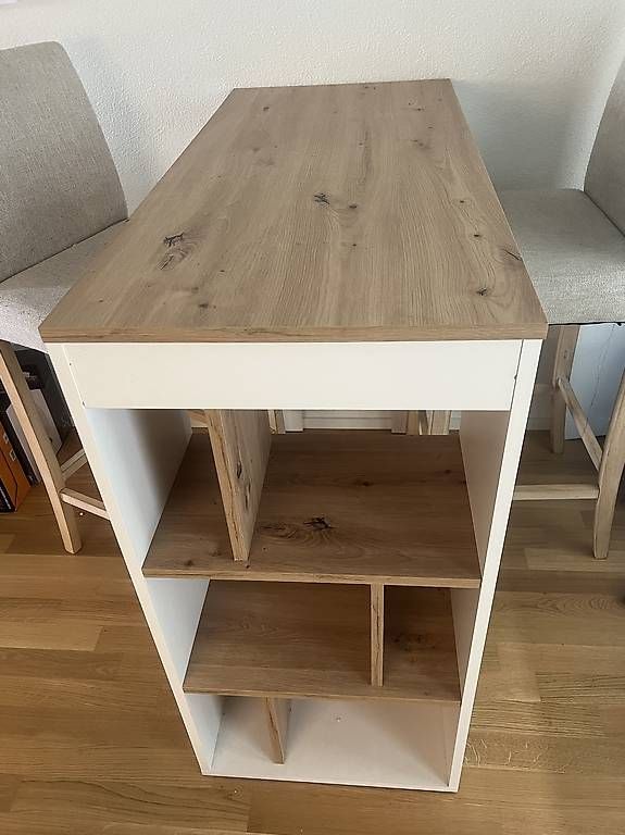 Tischset: Bar mit Stühlen – Gebraucht aus Dornach von Sno_cn9y 2