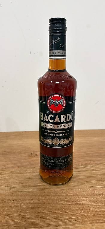 Bevande alcoliche: Bacardi Carta Negra  – Usato da Roggwil TG venduto da est_r5x7