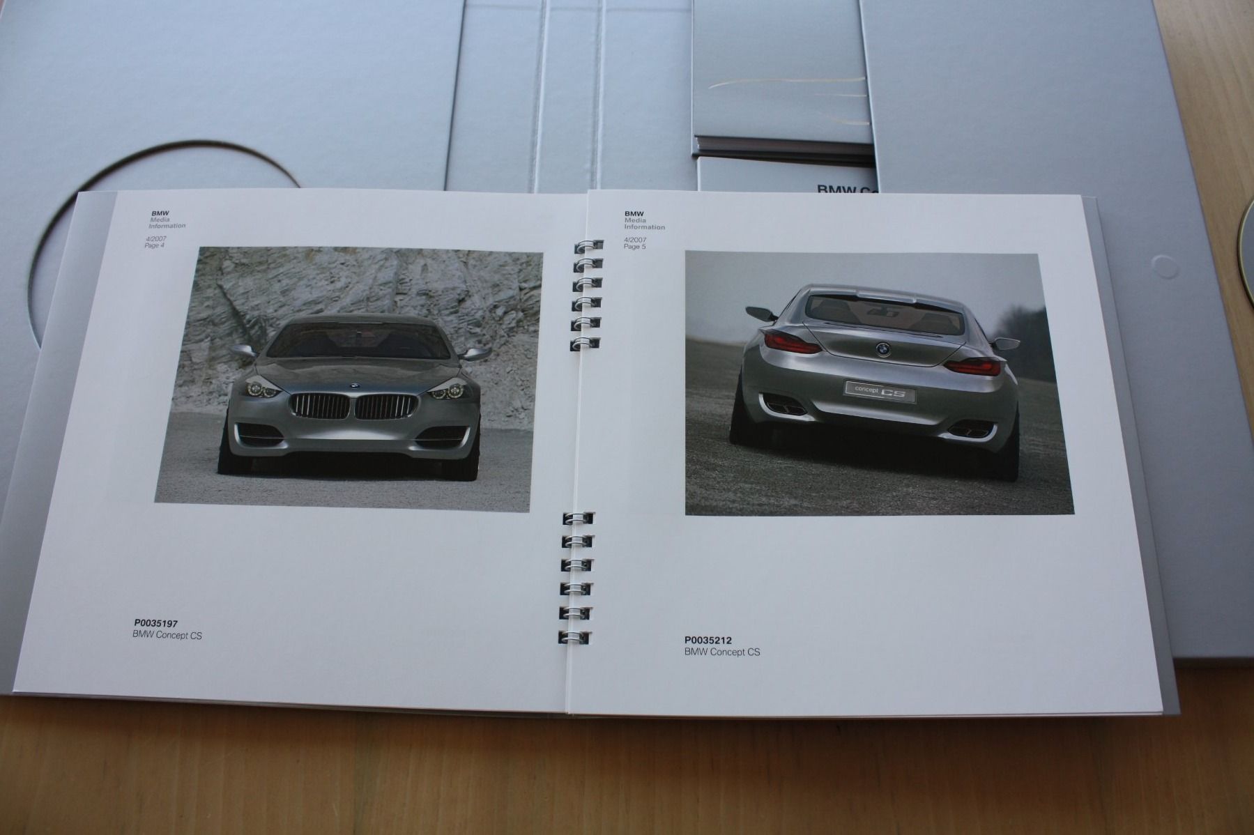 BMW Documenti: BMW Concept CS Pressemappe/CD  4/2007 – Usato da Wikon venduto da erwin400 4