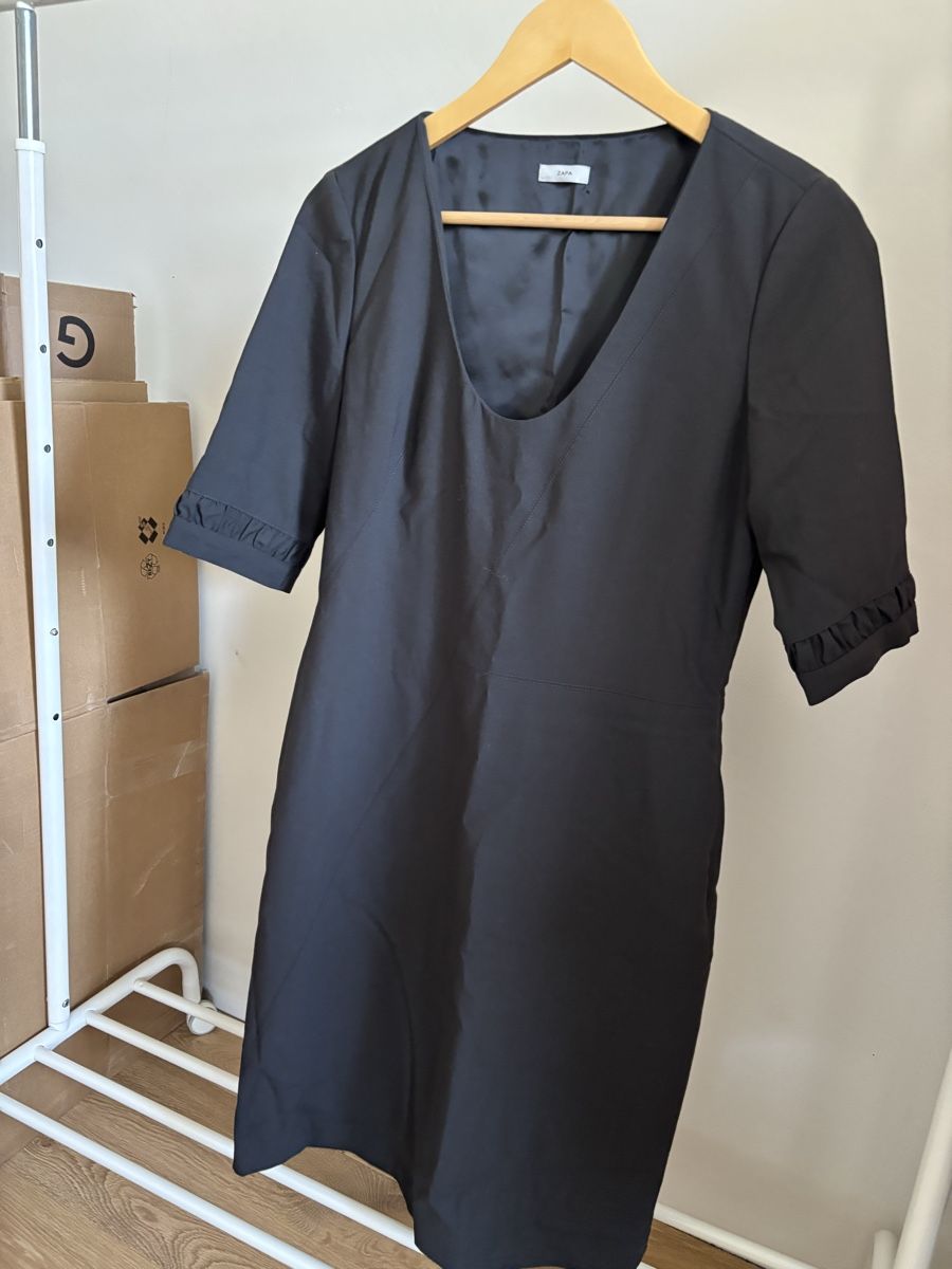 Vestiti: Zapa wool dress – Nuovo (secondo la descrizione) da Alpnachstad venduto da mar_6ckd
