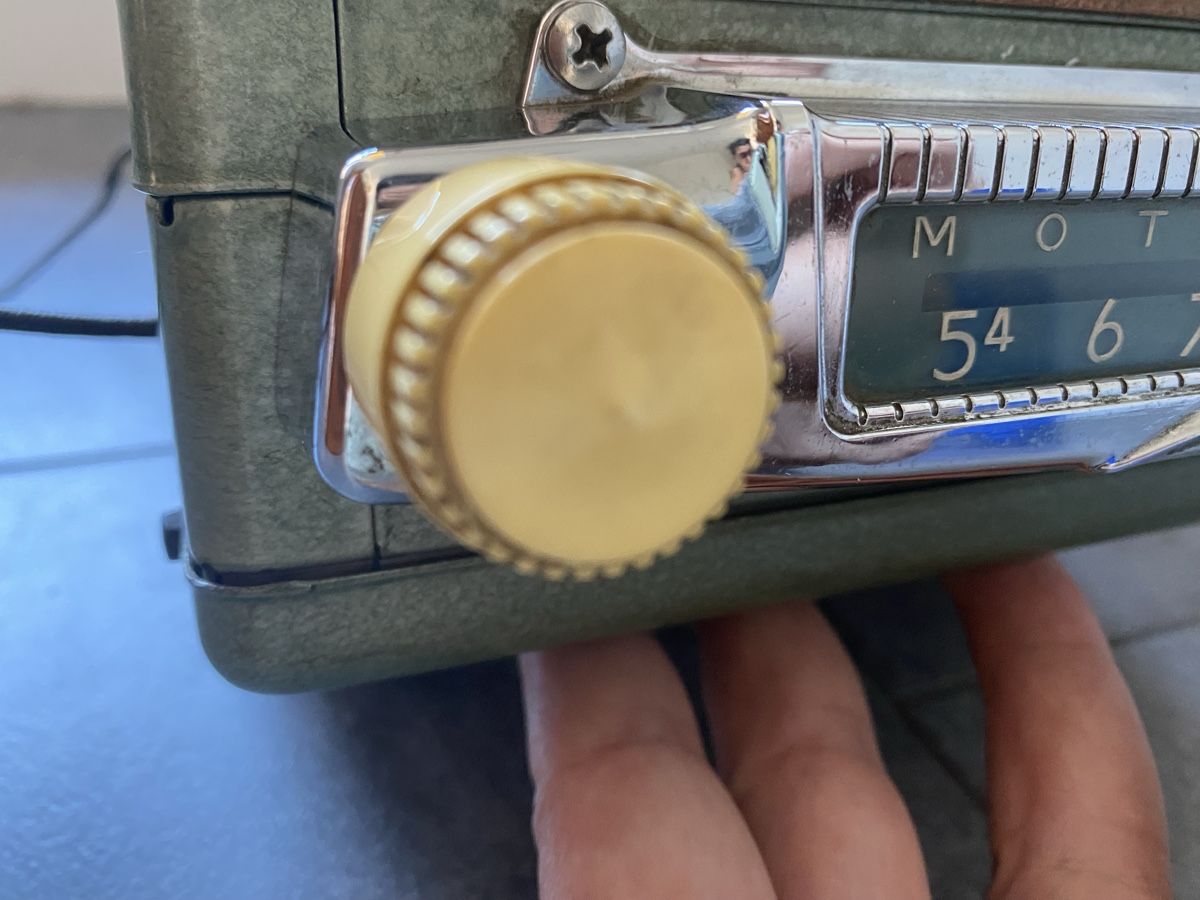 Radios: Oldtimer Autoradio Motorola ungetestet – Gebraucht aus St. Margrethen SG von Alfista_159 8