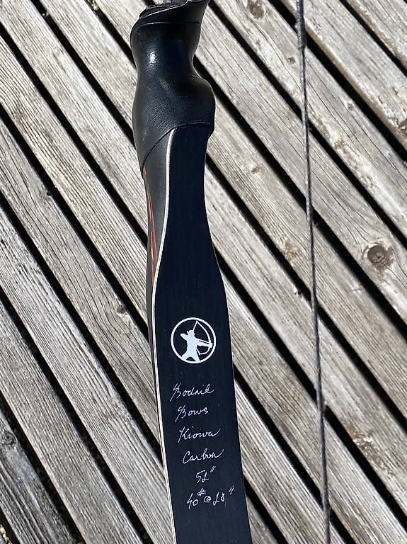 Tiro con l'arco: Pfeilbogen Bodnik Kiowa Carbon 40# – Usato da Berikon venduto da Ito79