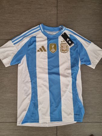 Argentina FIFA world champions 2022 jersey, M slim fit, NEW