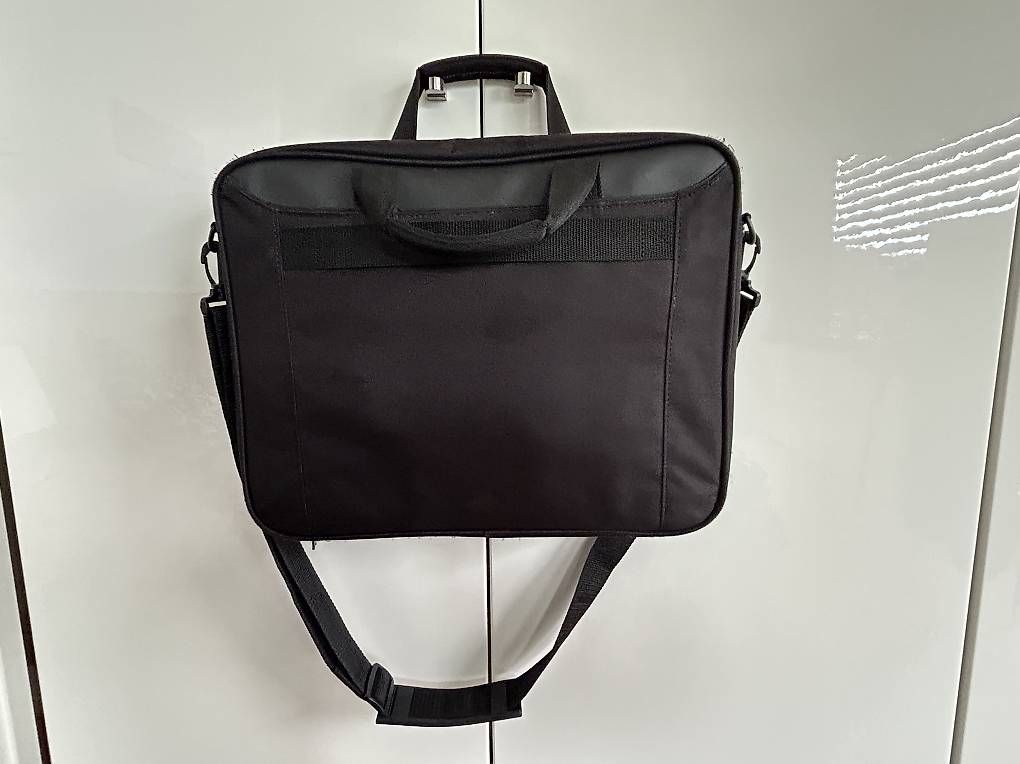 Taschen: Sac ordinateur portable targus   – Gebraucht aus Pully von Geraldine10 1