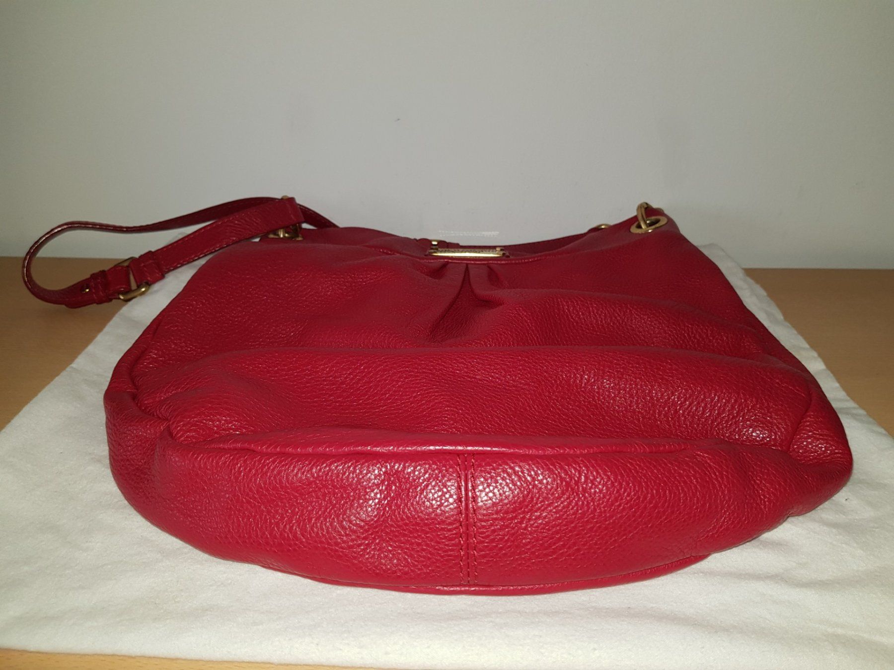 Marc Jacobs Taschen für Damen: Original Marc Jacobs Handtasche rot – Gebraucht aus Basel von Birs868 3