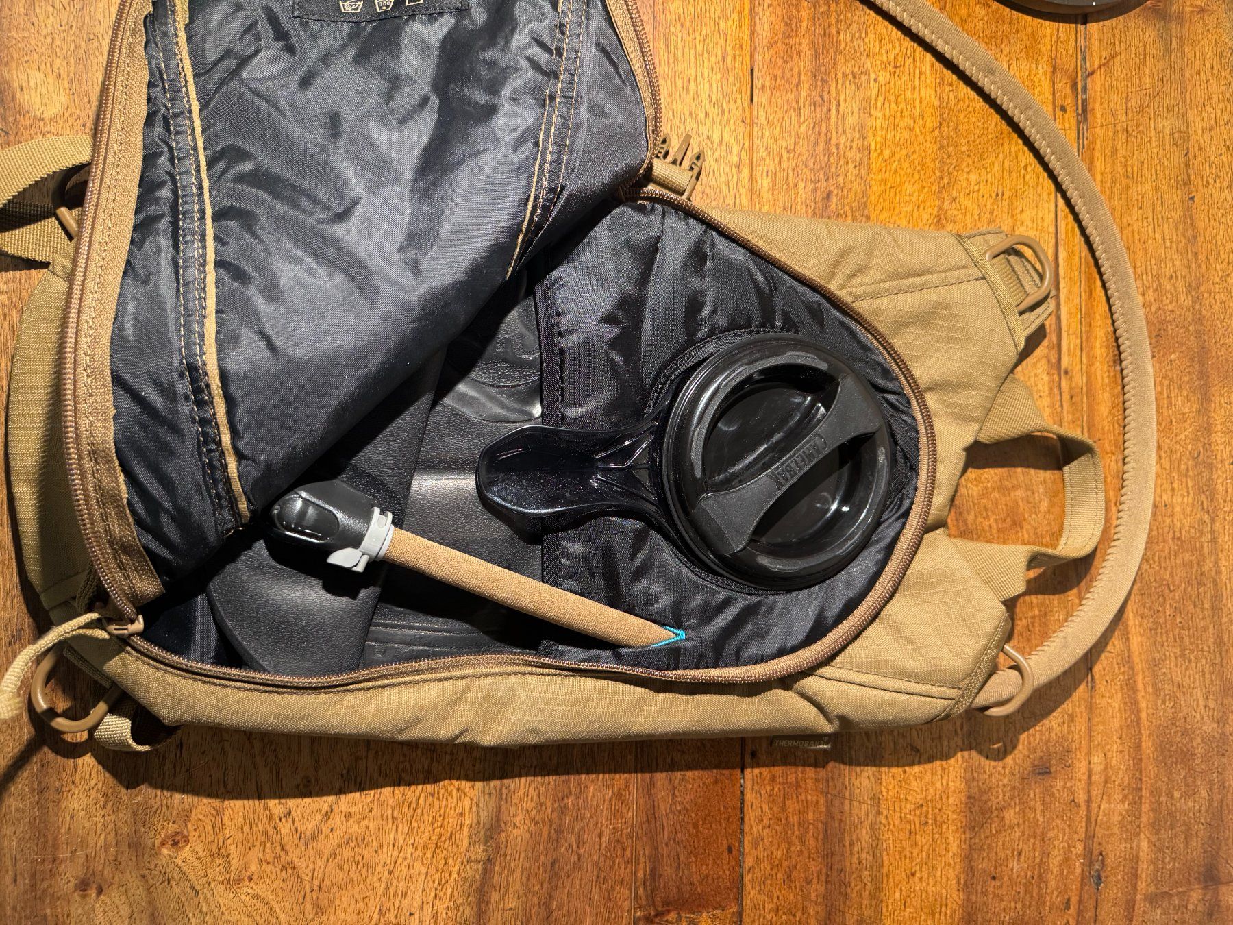 Camelbak Zaini: Camelbak Trinkrucksack 3L – Nuovo (secondo la descrizione) da Zollikerberg venduto da ttt0901 2