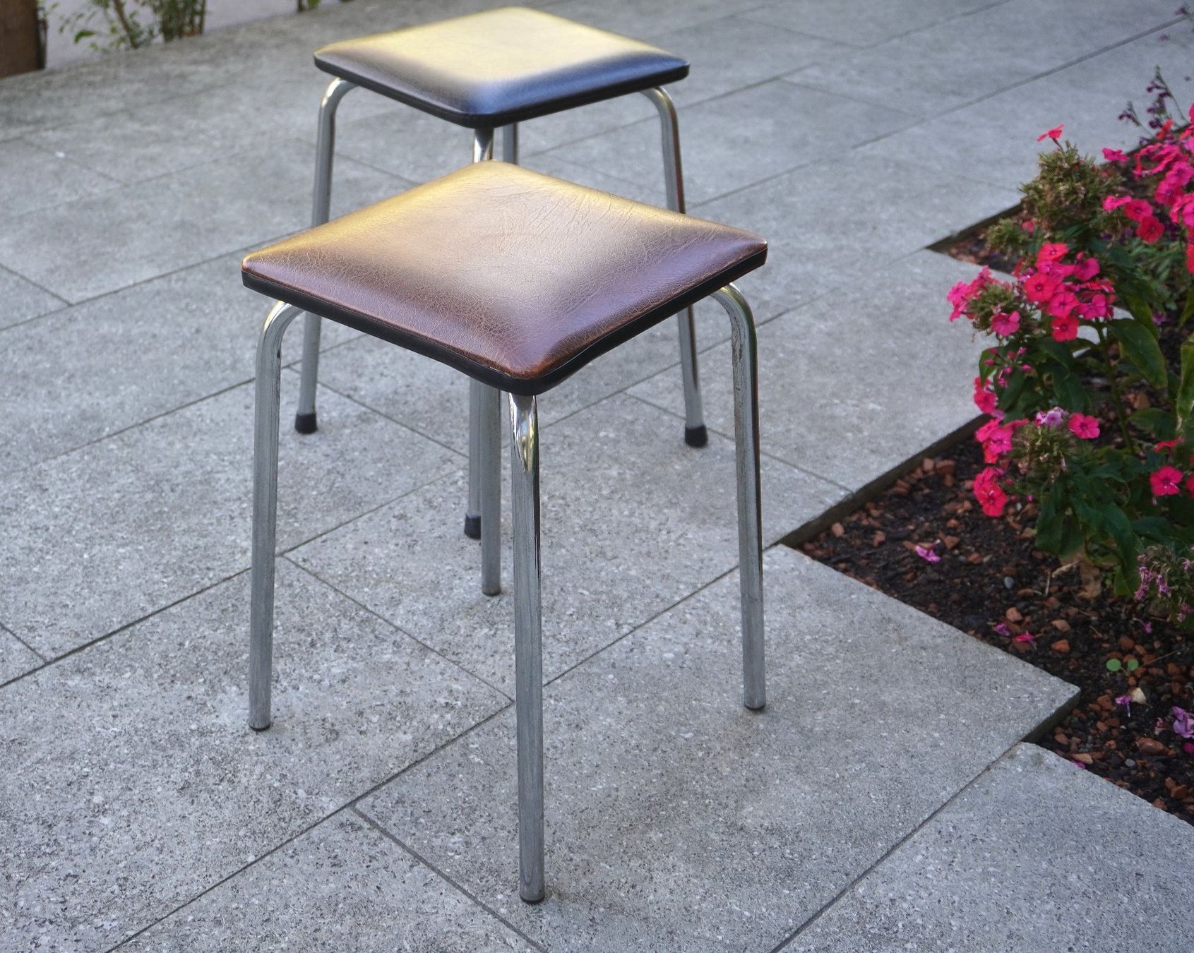 Sgabelli: 2X Küchenhocker (HE346) – Usato da Basel venduto da B.W.B. 1