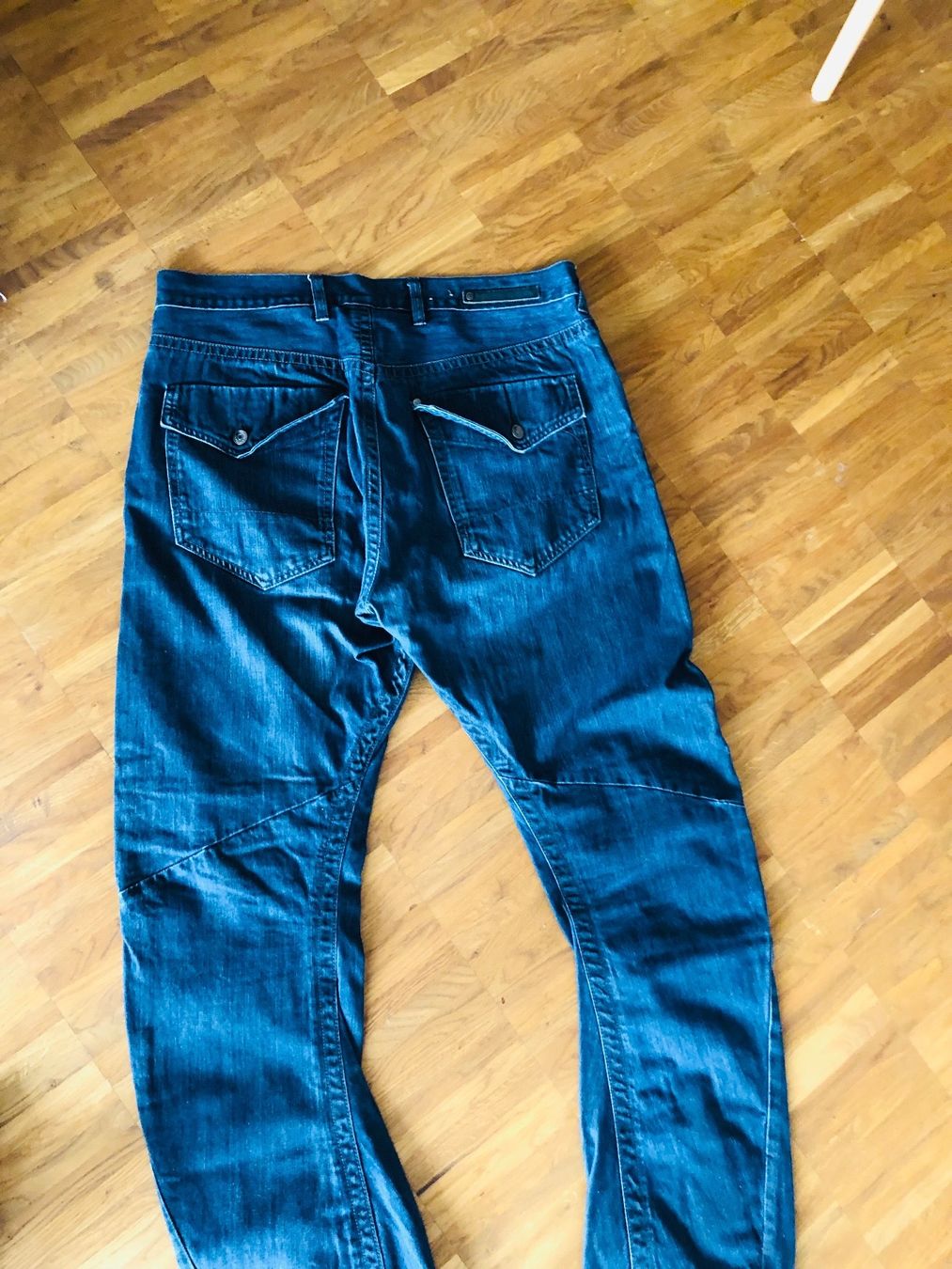 H&M Jeans: Jeans  36/34  H&M  dunkel – Usato da Männedorf venduto da Larimar4 2