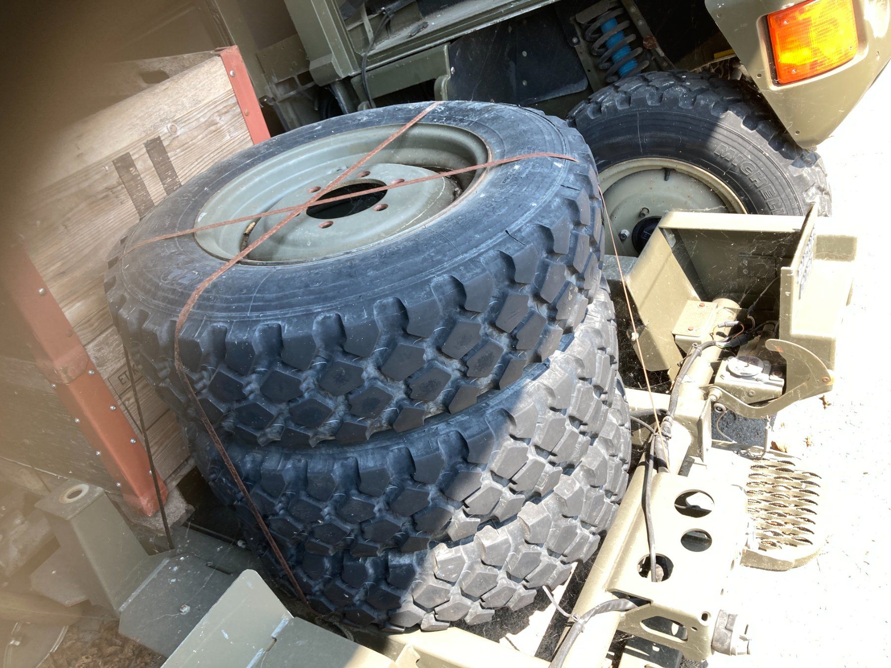 Bucher Trattori: Bucher Duro 4x4 Ersatzteilträger – Usato da Cham venduto da WB2223 1