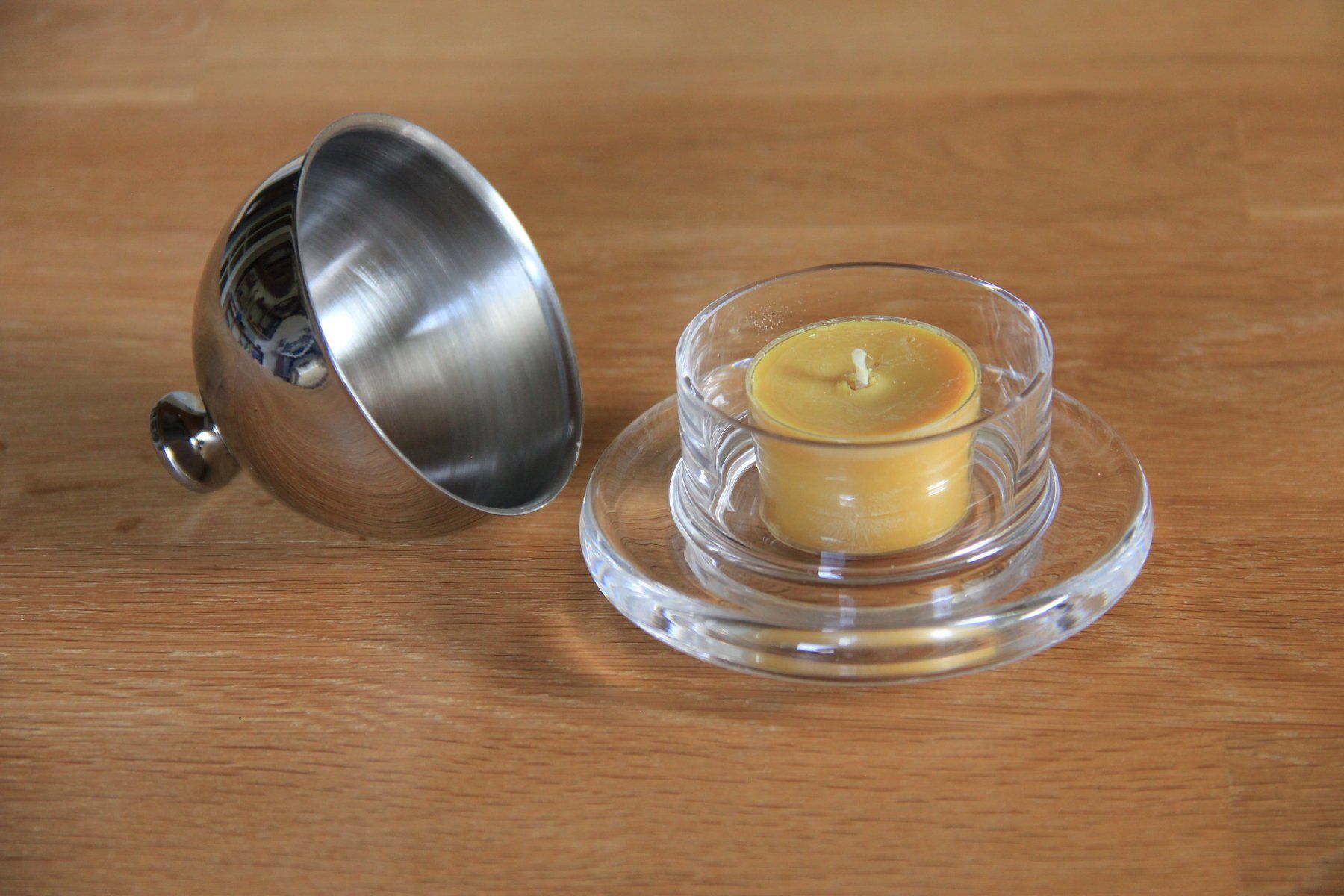 Gläser: Kleiner Glasbecher mit Metallhaube – Neu (gemäss Beschreibung) aus Niederdorf von Daddy07 2