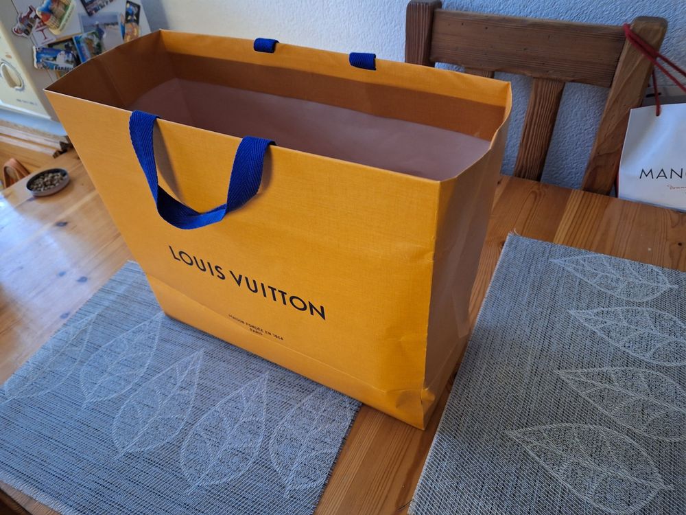 Sac papier 2024 louis vuitton