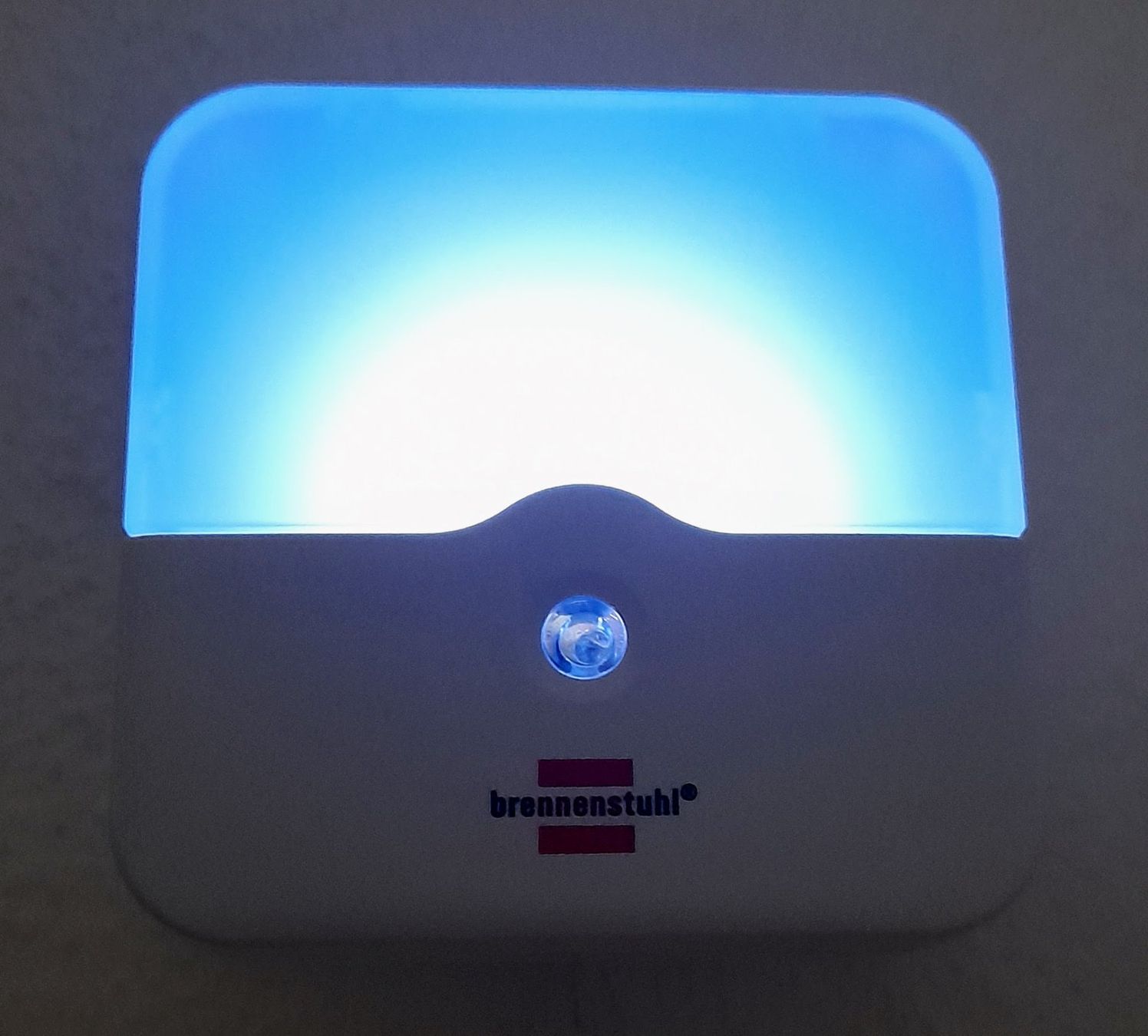 Lampen: LED Nachtlicht Orientierungslicht mit Dämmerungssensor – Neu (gemäss Beschreibung) aus Zürich von Zurich 1