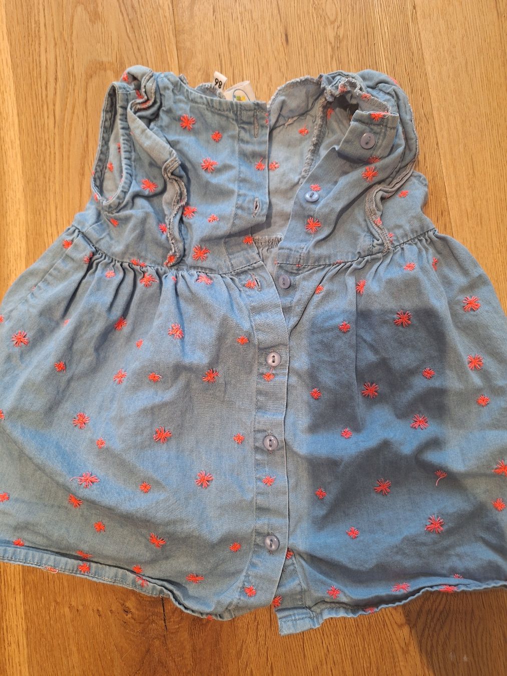 Lotti & Set di vestiti: 2 süsse Sommerkleider, Grösse 80/86 – Usato da Wangen an der Aare venduto da jan_2zxv 4