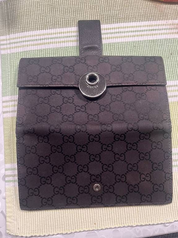 Gucci Portemonnaies: Portafoglio donna Gucci originale – D'occasion à Cadempino par nan_8qxm