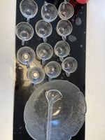 Set an Tassen und Schüssel (für Getränke)