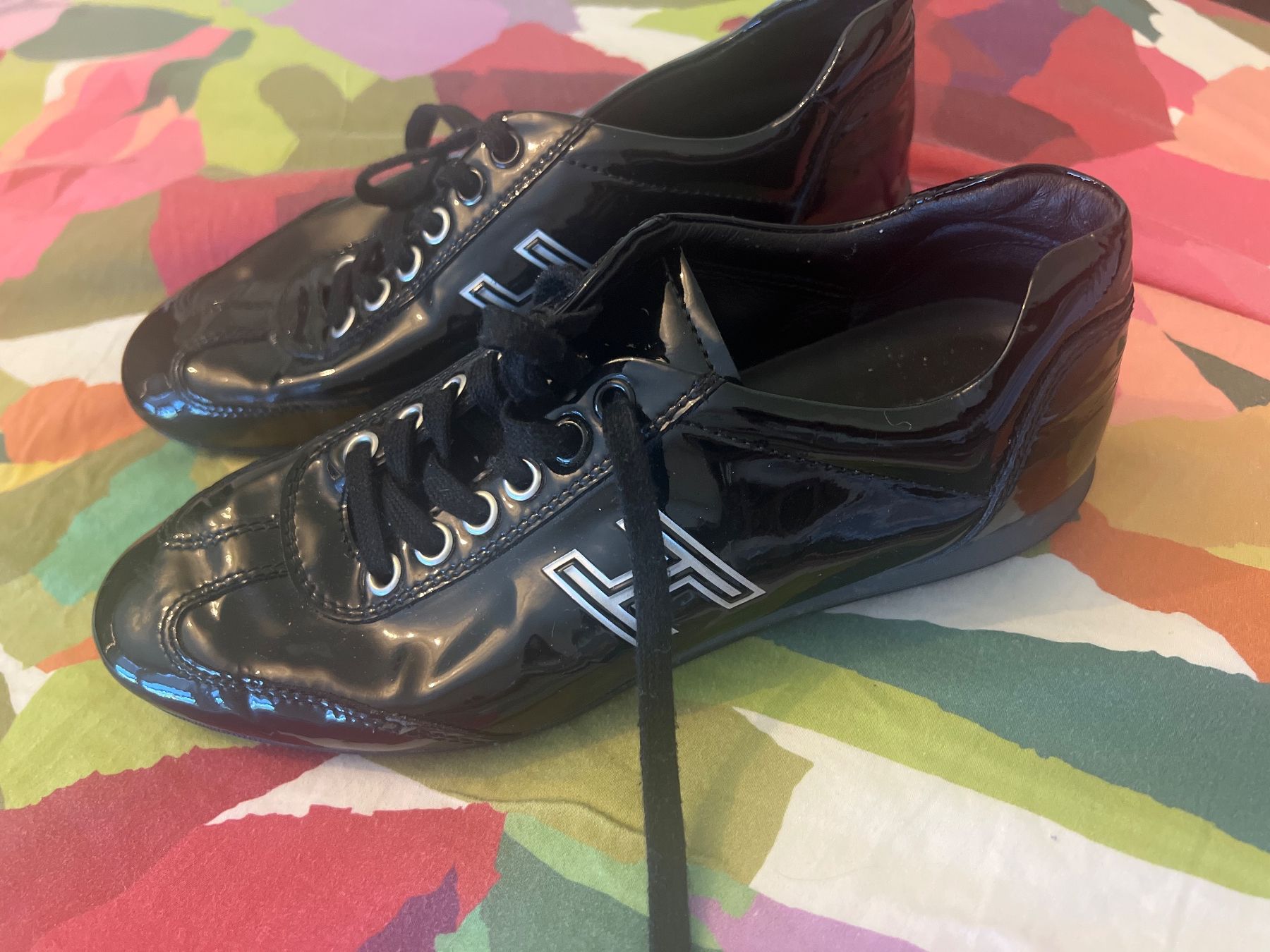 Hogan Scarpe per ragazzi: Hogan Kinder schuhe – Usato da Menzingen venduto da Mypersonalshopp 1