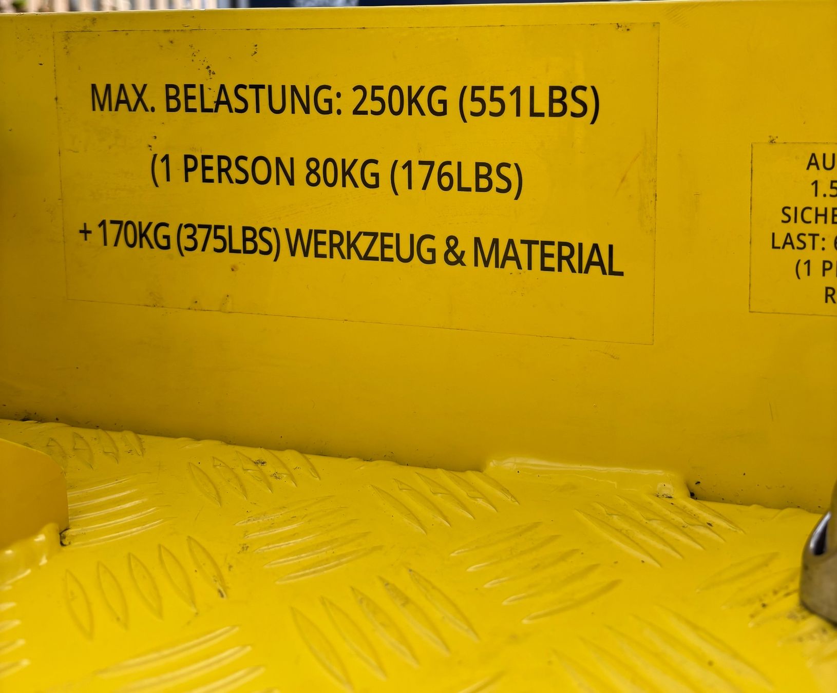Hebebühne & Wagenheber: Micro Scherenbühne – Gebraucht aus Huttwil von Feger0 4