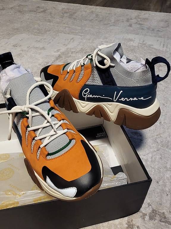 Scarpe da donna: Sneakers Versace – Usato da Châtel-St-Denis venduto da Gdch