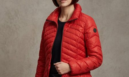Rote Armani Jeans Jacke, Grösse S/M