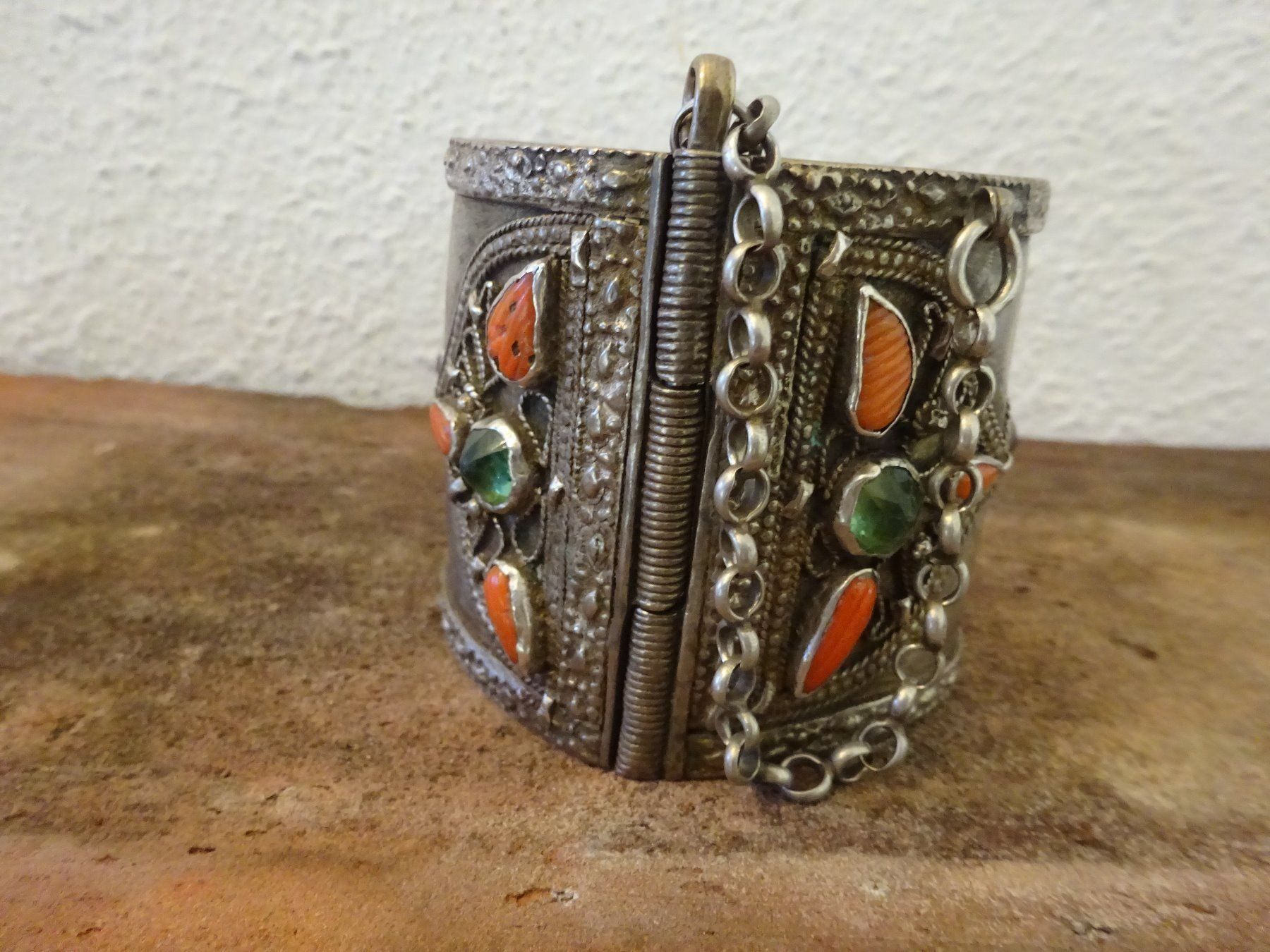Bracciali & Braccialetti: Armreif Indien Koralle – Usato da Esslingen venduto da FetteSchnecke 4