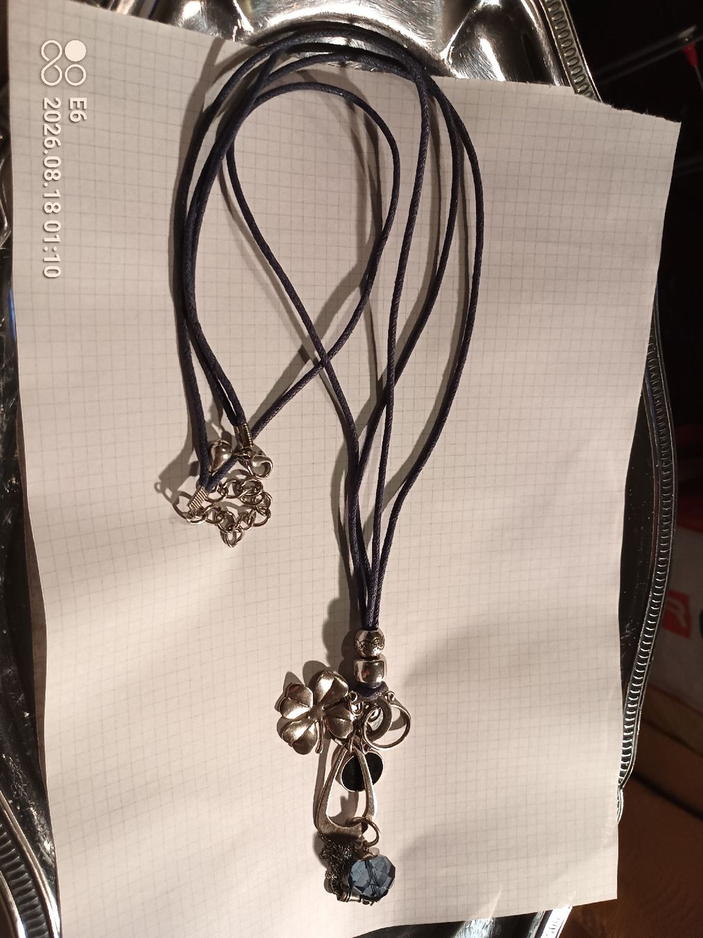 Catenine: Lange Kette mit Anhängern – Usato da Zürich venduto da Mitzi6