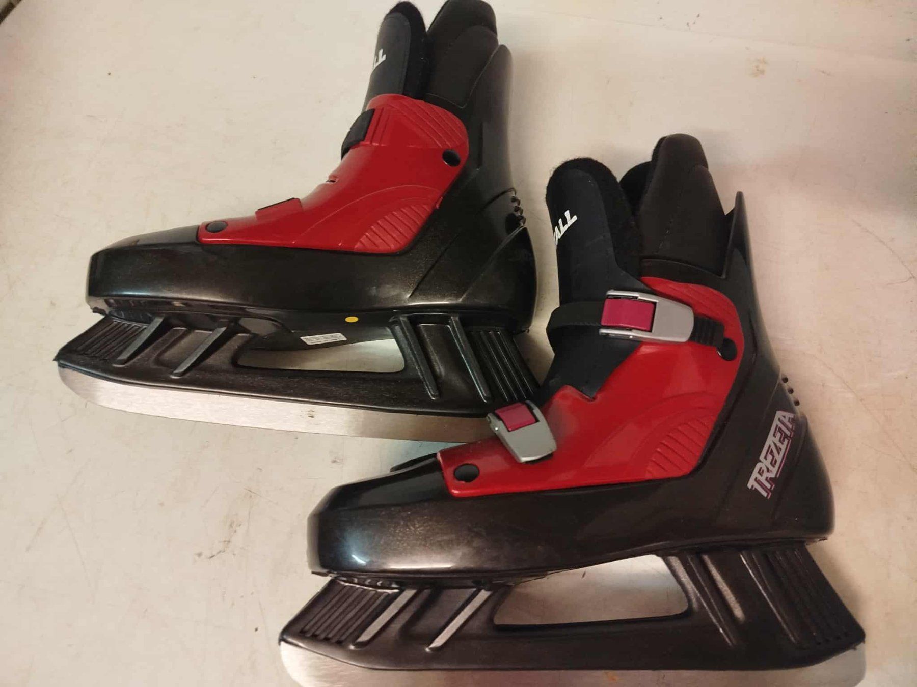 Schlittschuhe: Patins à glace Kristall – Gebraucht aus La Chaux-de-Fonds von Emmaus2300CDF 3