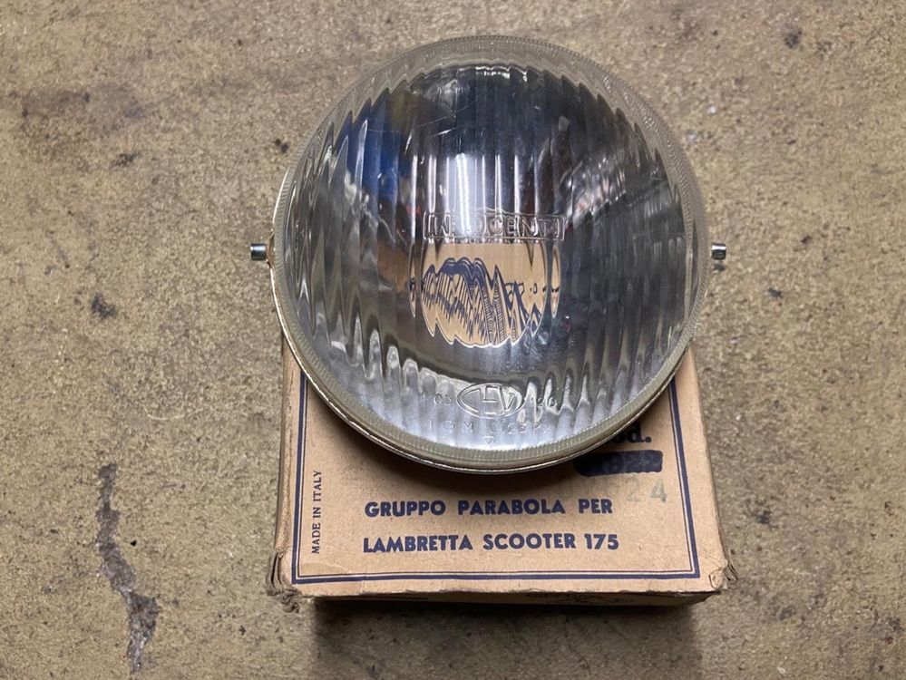 Mascherina Copri Clacson Ovale Per Lambretta LI2 E TV2 - Ricambio Originale In Alluminio, Riferimento 19050114