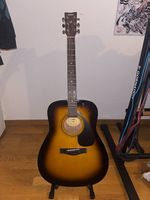 Yamaha F31OTBSII Acoustic Guitar (Sunburst) - Like New