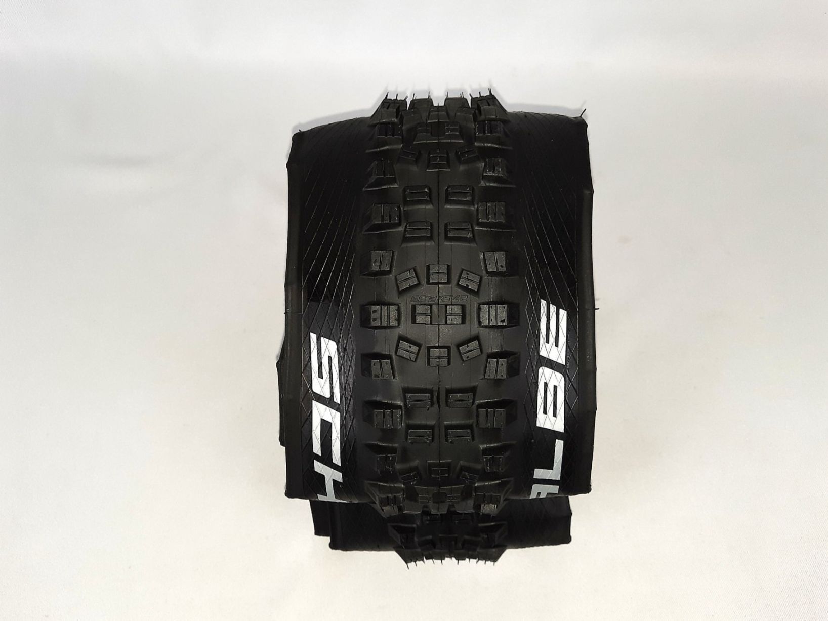 Schwalbe Pneumatici & Ruote complete: SCHWALBE-HANS-DAMPF-27.5 – Nuovo (secondo la descrizione) da Beinwil am See venduto da Restwert_Beinwil 1