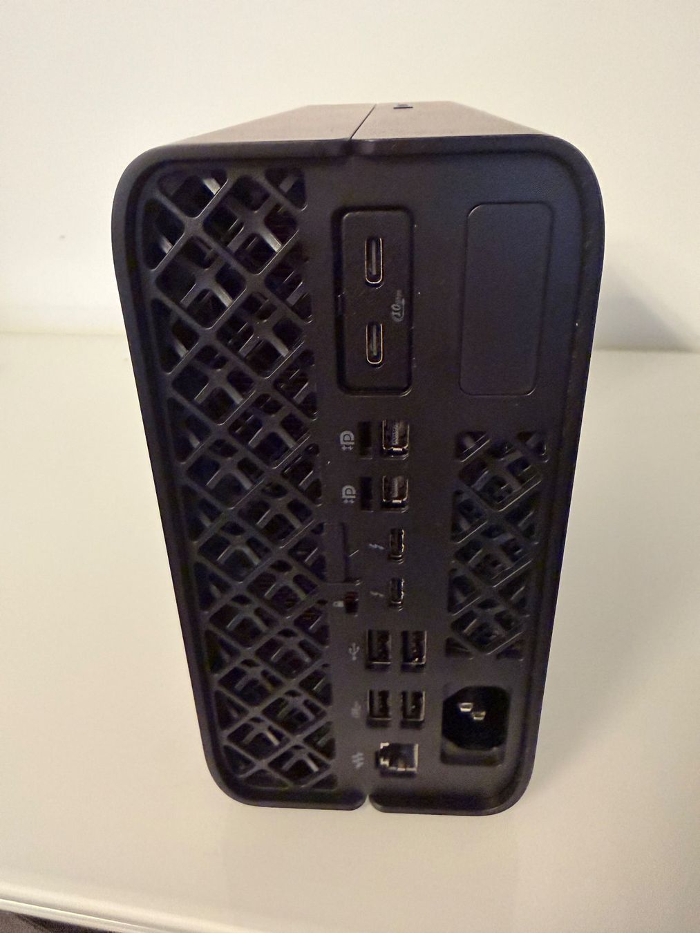Hewlett Packard PC: HP Z2 mini G1A 128Gb RAM AMD 395+ – Usato da Versoix venduto da jms_ch 2