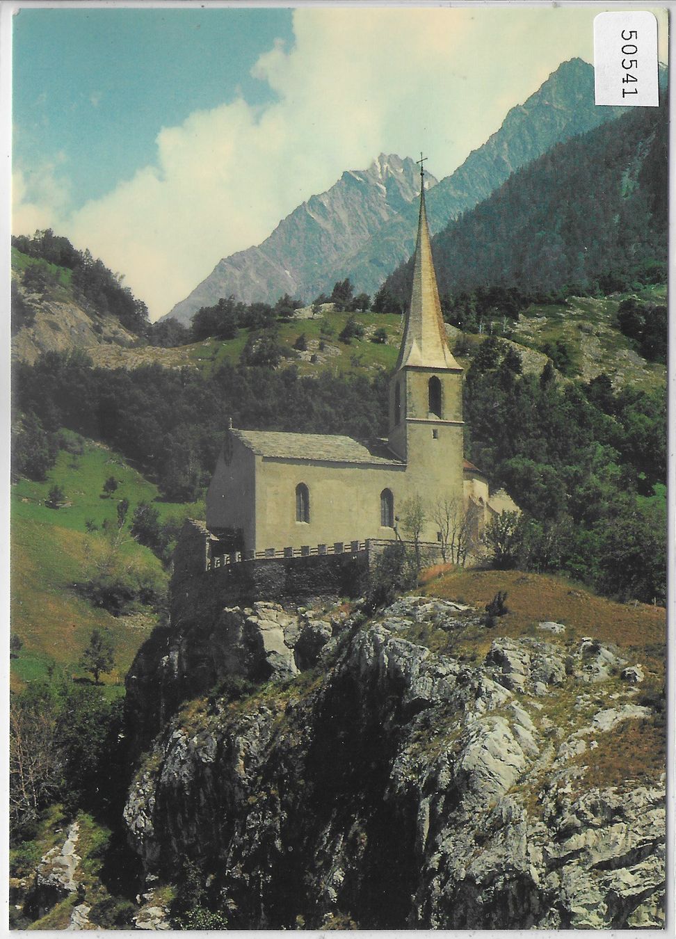 Cartoline postali: Burg-Kirche von Raron – Usato da Ettingen venduto da Kartenplanet