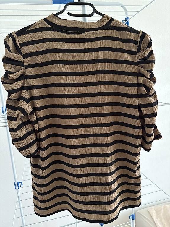 T-shirt: Damenshirt Gr M – Usato da Dübendorf venduto da karim1409 1