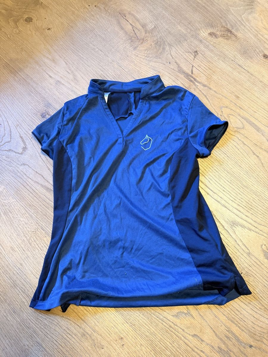 T-shirts: Reitoberteil – D'occasion à Lenk im Simmental par F3775