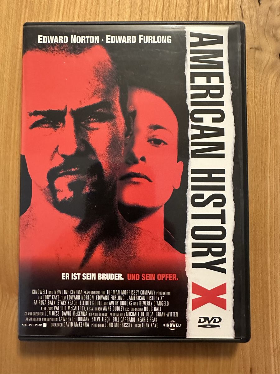 Tutti i DVDs: American History – Usato da Wiedlisbach venduto da Treiu