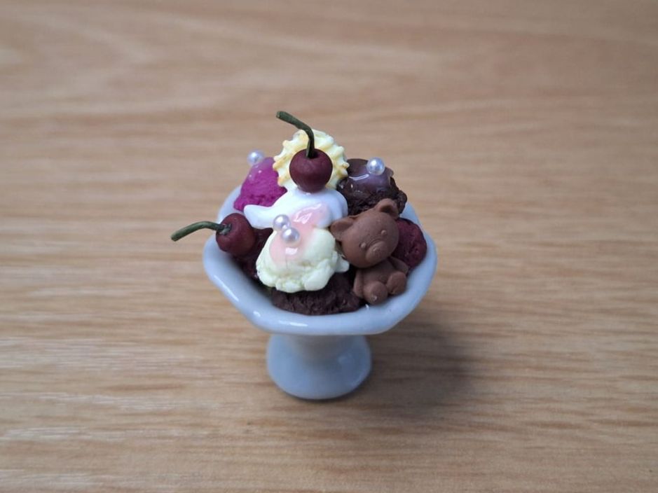 Puppenhäuser & -möbel: Handmade Coupe Eisbecher mit Kirschen, Keramik Eisbecher – Neu (gemäss Beschreibung) aus Zürich von HandmadeTinyFood 4