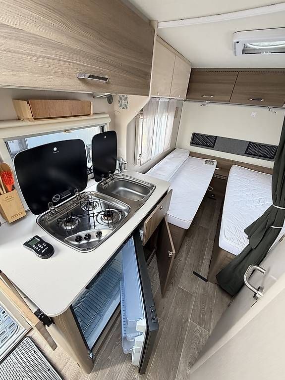 Veicoli da campeggio: Wohnwagen Dethleffs CJoy 460 LE ab MFK Mover Markise  – Usato da Regensdorf venduto da Clauko 7