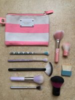 Necessaire von Victoria's Secret mit Pinseln
