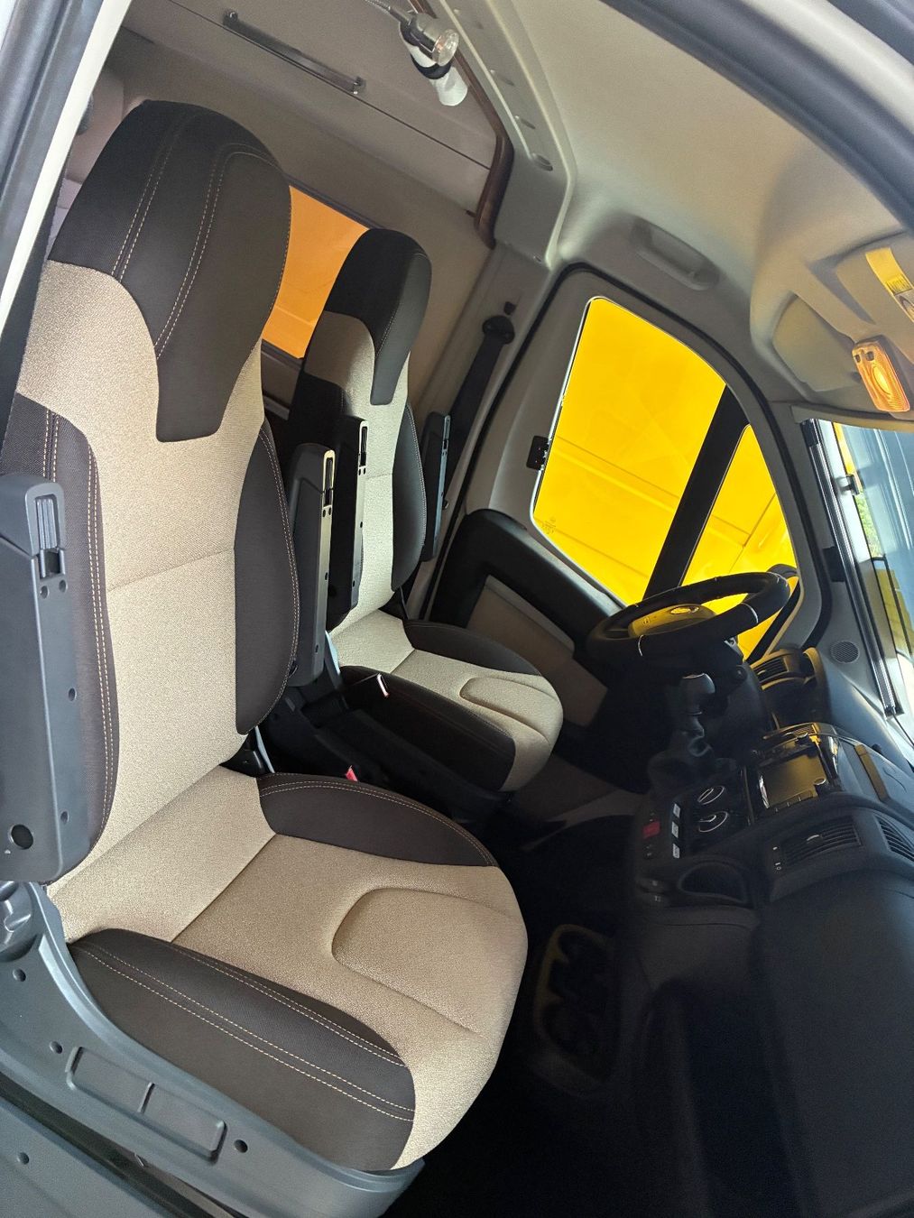 Fiat Véhicules de camping: Fiat Ducato Livingstone Due Prestige – D'occasion à Endingen par Pamid3 4