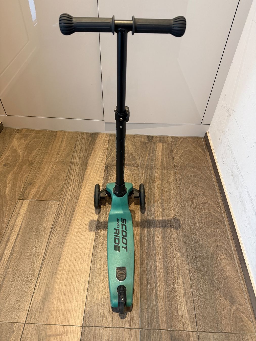 Kickboard: Scoot and Ride Highwaykick 3 - Forest Scooter – Gebraucht aus Horgen von Auction-Kings 5