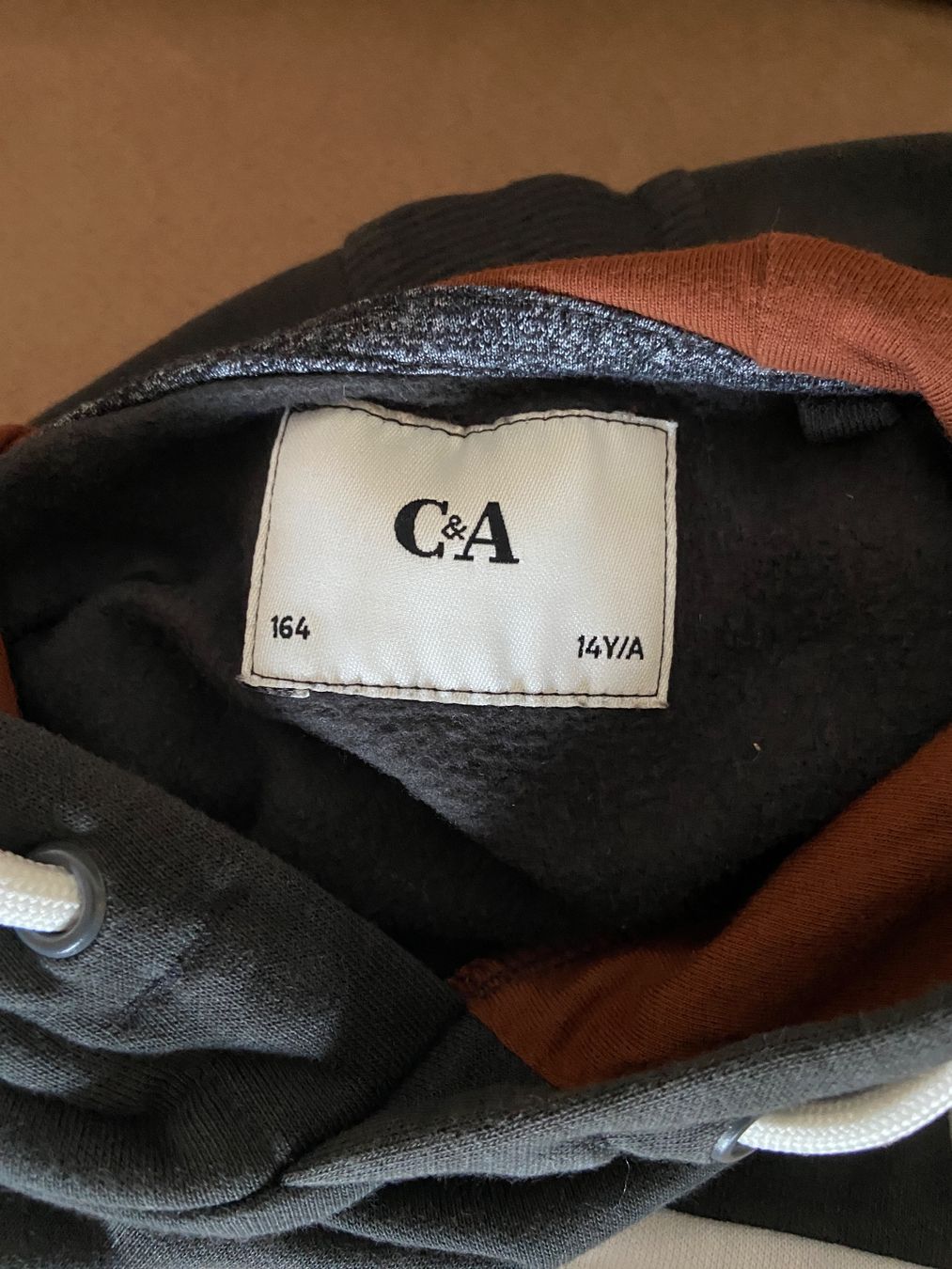 C&A Maglioni & Felpe: Pull à capuche C&A - ADVTR – Usato da Neuchâtel venduto da belange 6