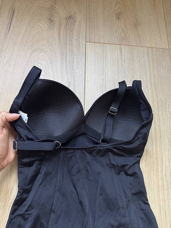 Maillots de bain & Bikinis: Badeanzug Grösse S/36 – D'occasion à Aadorf par mar_l5n2 3