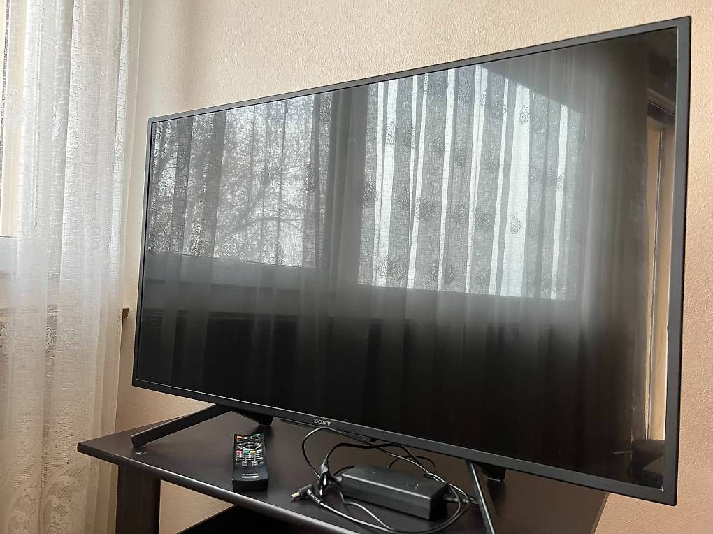 Fernseher: TV Sony 108 cm 43" – Gebraucht aus Thielle von Oneil1372
