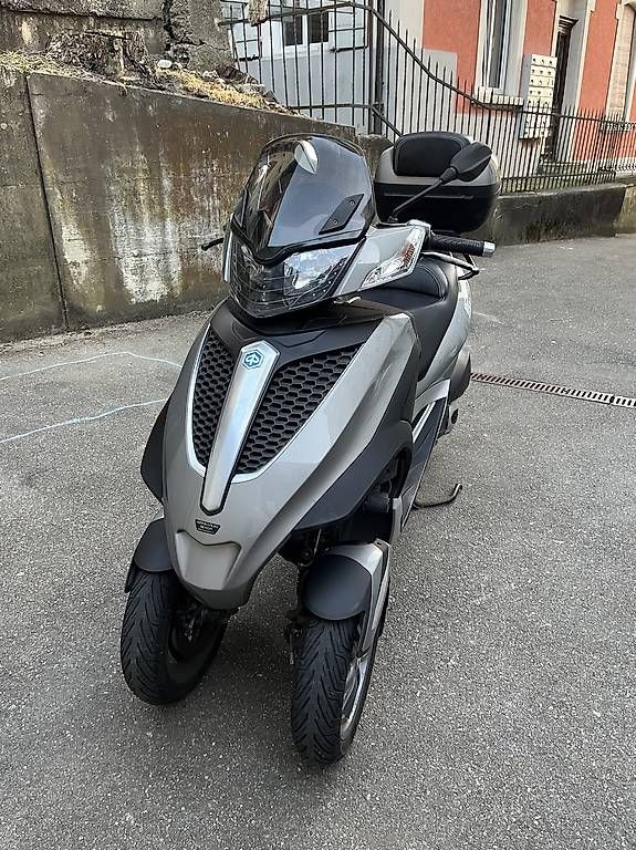 Piaggio A tre ruote: Piaggio mp3 yourban 300 ie – Usato da St. Gallen venduto da podvinicka2 3