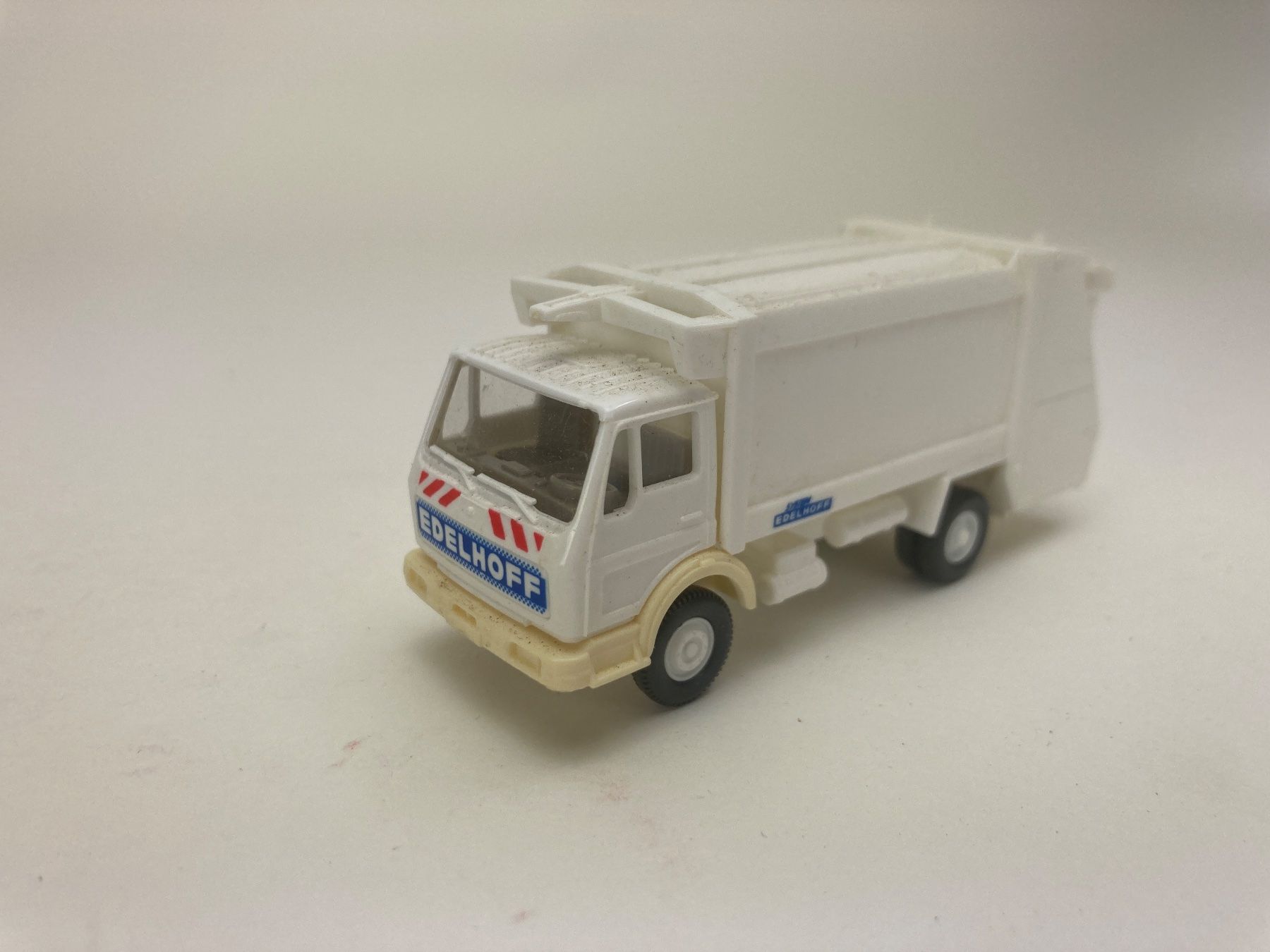 Wiking Modellini d'auto: Mercedes Edelhoff Müllwagen weiss – Usato da Elm venduto da Wikmtz