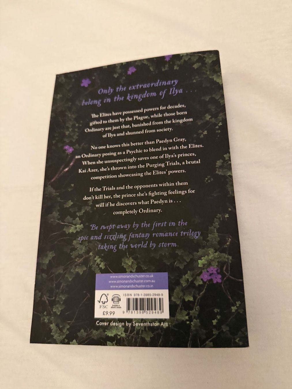 Bücher: Book "Powerless" by Lauren Roberts – Neu (gemäss Beschreibung) aus Nyon von Alex017 1